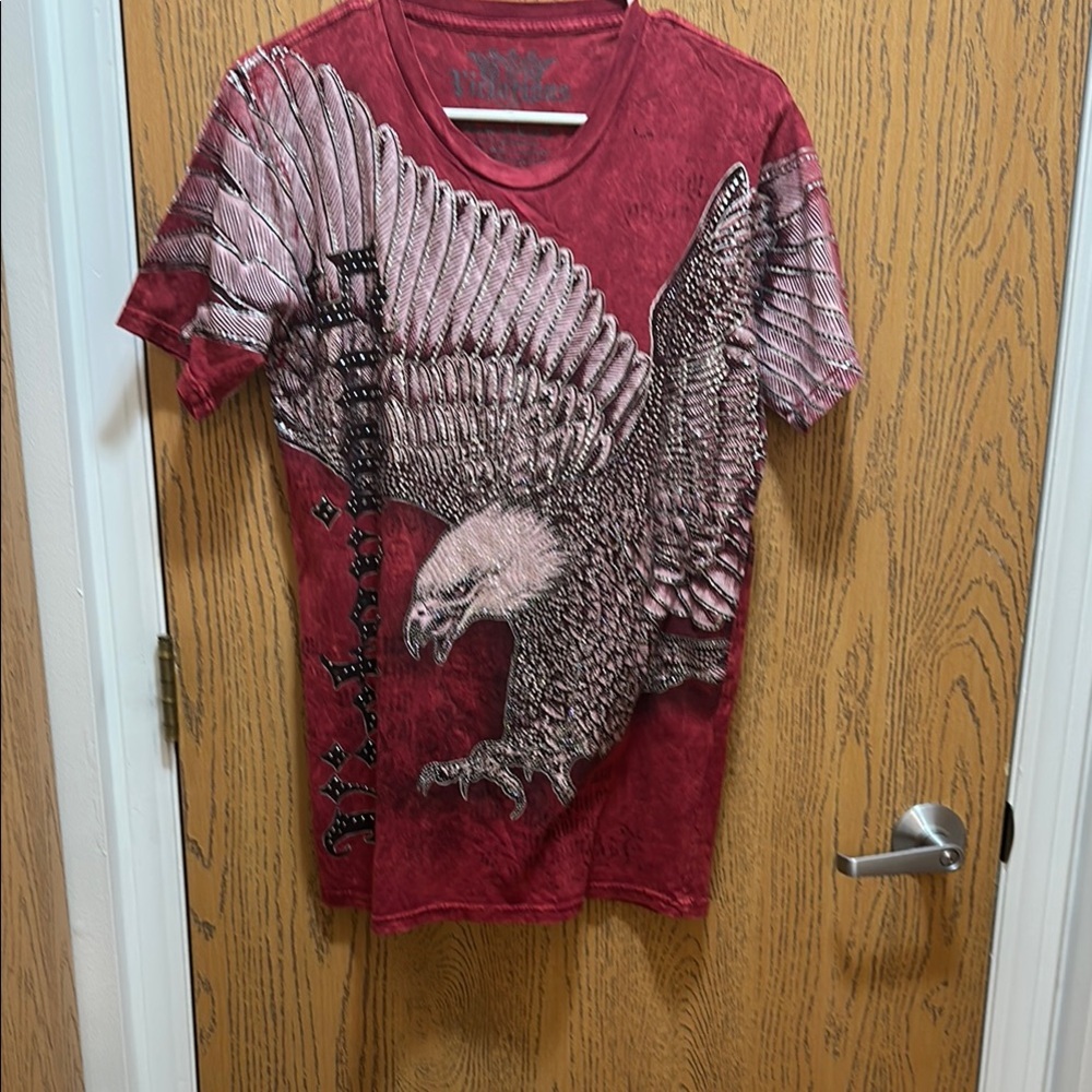 VINTAGE “VICTORIOUS “ MENS  MEDIUM  TEE SHIRT  STUDDED  MADE  in the USA